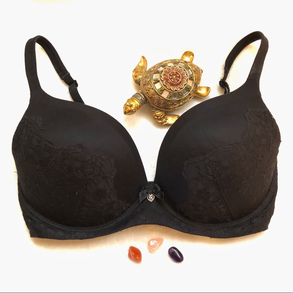 Victoria’s Secret Black No Wire Bra